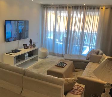 Ponta das Canas Apartment | Oceanfront Flat 3 Suites with Pool & Spa - Rated 9.4/10