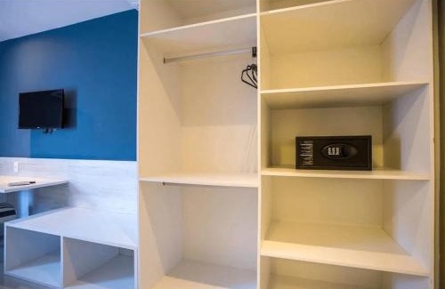 Passagem Apartment | Cozy Flat 313 Steps from Praia do Forte with Pool & Spa