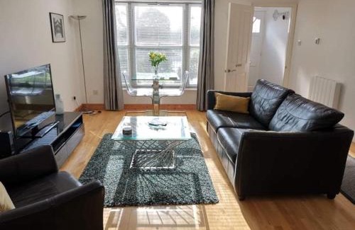 Summertown Apartment | Guest Rated 9.3: Experience Flat 4 Summertown Court