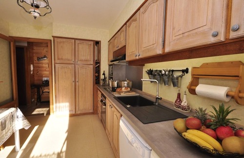 Saint-Chaffrey Ski Chalet | Spacious Flat for 14-15 Guests with Family-Friendly Amenities