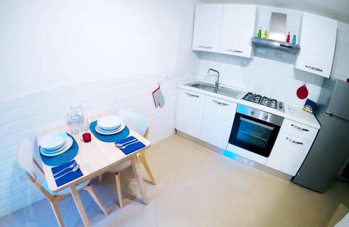 Naples Apartment | Discover Family-Friendly FLAT 93 with Kitchen & Breakfast