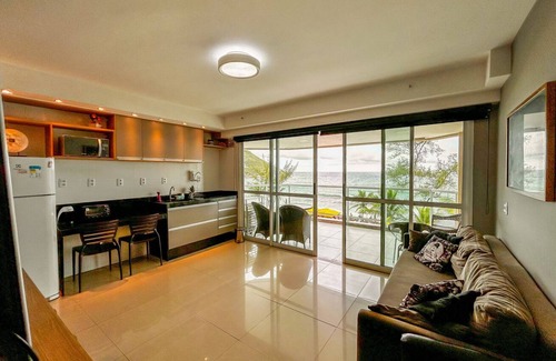 Recreio dos Bandeirantes Apartment | Beachfront Retreat in Recreio dos Bandeirantes, RJ