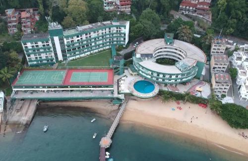 Angra dos Reis Apartment | Oceanfront Flat in Angra dos Reis with Pool & Hot Tub