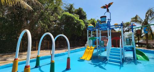 Caldas Novas Apartment | Cozy Flat Aldeia do Lago with Pool and Hot Tub Access