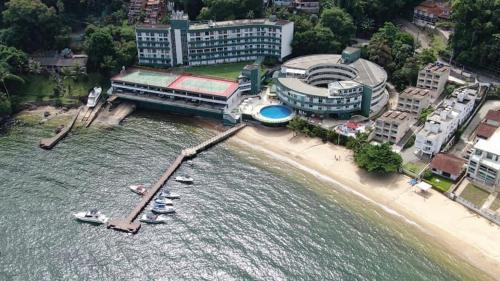 Angra dos Reis Apartment | Elegant Flat Angra Inn with Oceanfront Private Beach