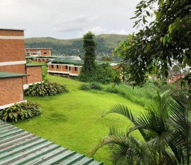 Portogalo Apartment | Relax at Flat Angra Portogalo: 4-Star Oceanview Retreat