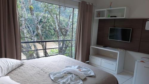 Centro Apartment | Oceanfront Escape at Flat Beira Rio with Spa & Family Comfort