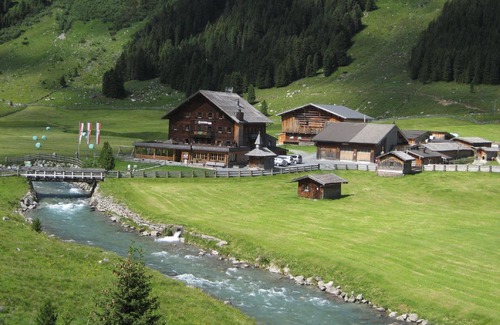 Gerlos Apartment | Ideal Holiday Apartment Gmünd for Families with 2 Bedrooms