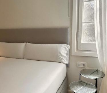 L'Antiga Esquerra de l'Eixample Apartment | Family-Friendly Flat by Forgetmenot for Memorable Stays