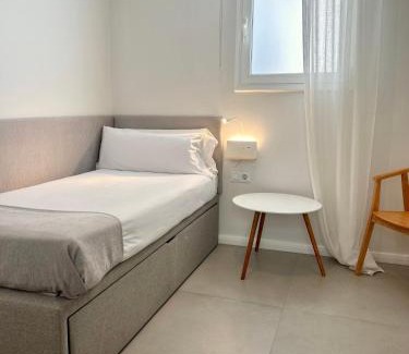 L'Antiga Esquerra de l'Eixample Apartment | Family-Friendly Flat by Forgetmenot for Memorable Stays