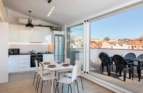 Sant Feliu de Guixols Apartment | Stylish Flat Designed for Comfort in SFG with Spa Access