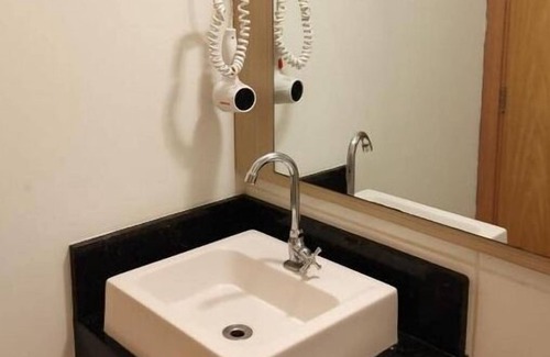 Madureira Hotel | Convenient Stay at Flat Central Zer047 - Rated 9.6/10