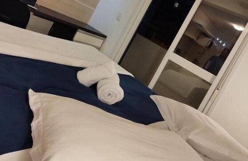 Madureira Hotel | Convenient Stay at Flat Central Zer047 - Rated 9.6/10