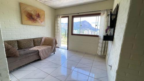 Alto Esplanada Apartment | Central GV Apartments with Spectacular Views & Family Friendly