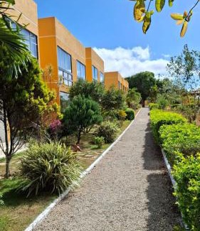 Saire Apartment | Explore Flat Condomínio Paraíso with Pool and Family Fun