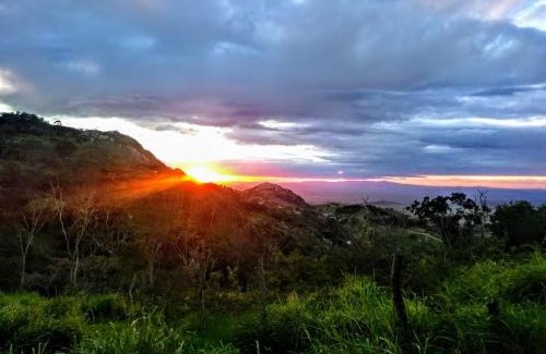Bezerros Cabin | Discover Flat Condomínio Serra Negra: 10/10 Guest Rated Retreat