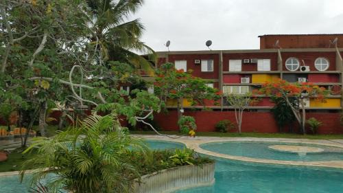 Prado Apartment | Cozy Condominio Gaivotas: Steps from the Ocean and Pool