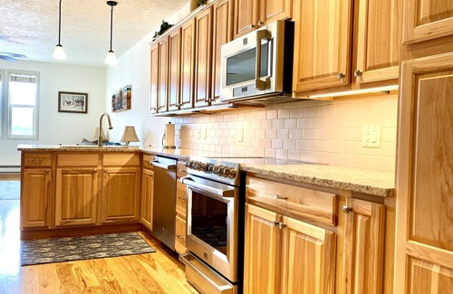 Jackson Condo | Top-Rated Flat Creek Pathway Condo with Pool & Breakfast