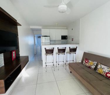 Japuiba Apartment | Family-Friendly Edifício Flora with Kitchen & Pet Perks