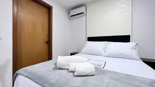 Aguas Claras Apartment | Inviting Flat in Aguas Claras with Pool & Hot Tub
