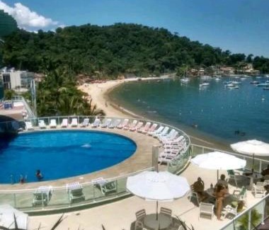 Angra dos Reis Apartment | Stylish Flat em Angra with Oceanfront Pool and Spa