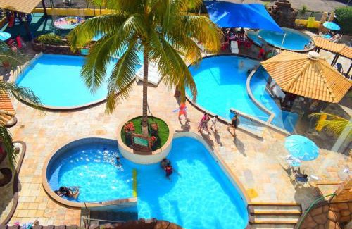 J Jeriquara Apartment | Inviting Getaway at Flat em Caldas Novas with Pool Access