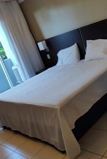 Macae Apartment | Beachfront Flat with Ocean View in Macaé - Rated 9.4
