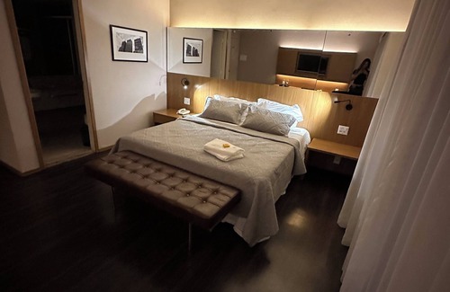 Campo Belo Hotel | Discover a Cozy Stay at Radisson Blu with Hot Tub Access
