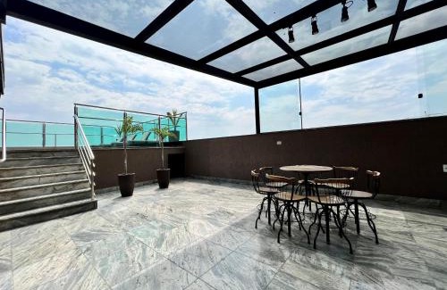 Estoril Apartment | Elegant Flat in Prime Area with Oceanfront Views