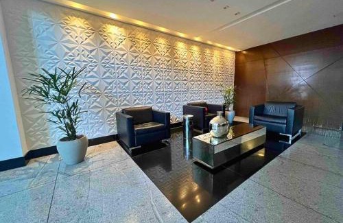 Estoril Apartment | Elegant Flat in Prime Area with Oceanfront Views