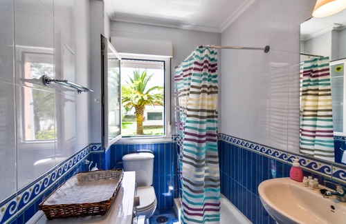 Suances Apartment | Comfortable Flat for 4 near Concha Beach with Spa & Breakfast