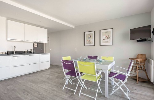 Pornichet Apartment | Oceanfront Flat for 4 with Marina View and Top Reviews