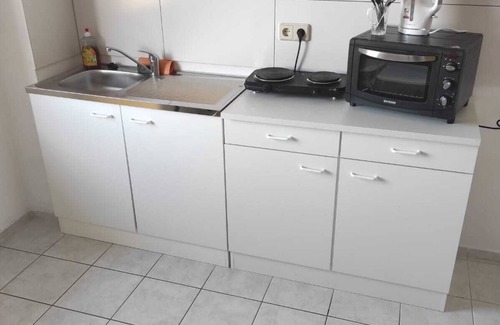 Spora Apartment | Cozy Flat for 6 with Free Bike - Ideal for Work Travelers
