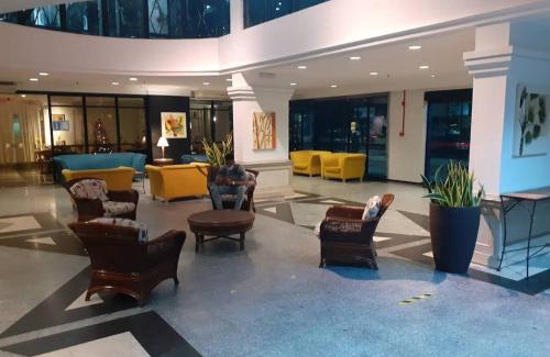 Meireles Hotel | Budget-Friendly Flat Fortaleza Saint Martin with Pool & Dining