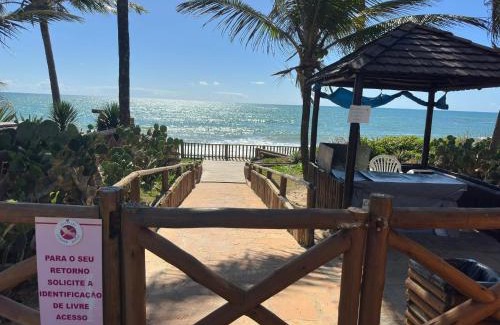 Jenipabu Apartment | Beachfront Flat Guarajuba with Pool and Ocean View