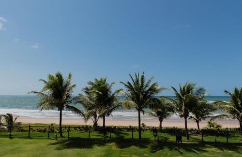 Jenipabu Apartment | Seaside Retreat at Flat Guarajuba with Private Beach Access