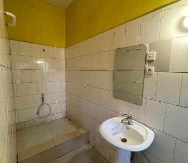 Boma Apartment | Budget-Friendly Stay at Flat Hôtel Ena for Families