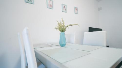 Venta del Moro Apartment | Pet-Friendly Flat 'Hoces del Cabriel' in Casas de Moya