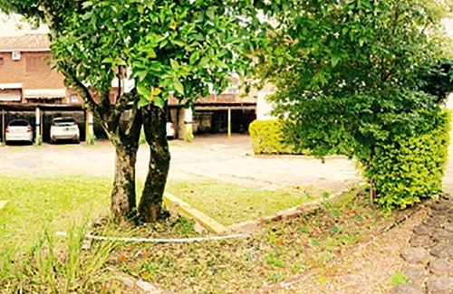 Centro Apartment | Cozy Flat Ibiá with Spa, Kitchen & Breakfast for Families