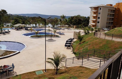 Caldas Novas Hotel | Explore Flat Ilhas do Lago Eco Resort: 4-Star Family Retreat
