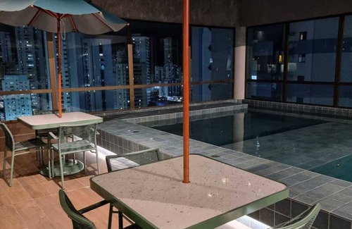 Boa Viagem Apartment | Explore Boa Viagem: Fully Equipped Family-Friendly Flat