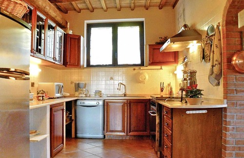 Bolsena Apartment | Cozy Bolsena Flat with Pool, Kitchen & Family-Friendly Amenities