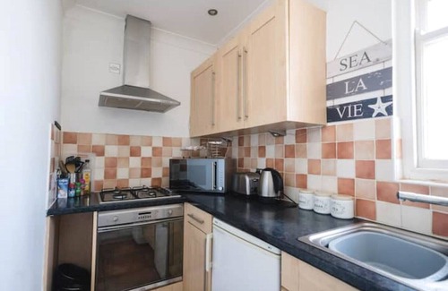 Bournemouth Apartment | Family-Friendly Flat in Bournemouth for Your Next Getaway