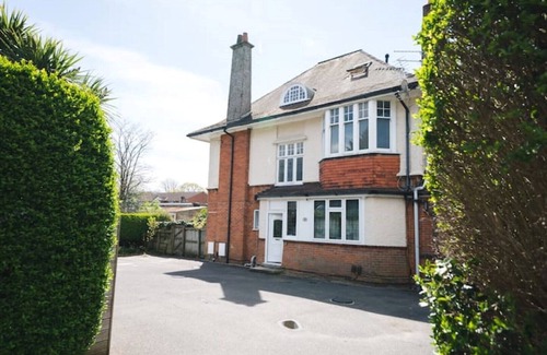 Bournemouth Apartment | Family-Friendly Flat in Bournemouth for Your Next Getaway