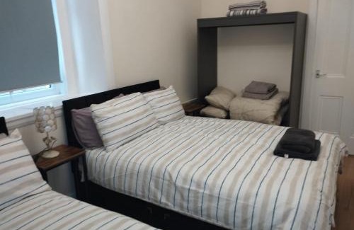 Tollcross Apartment | Flat in Central Edinburgh , Lothian Road Heart of Edinburgh Flat Sleeps 6