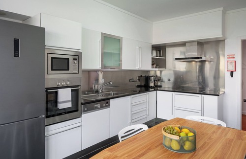 Sao Martinho Apartment | Flat in Funchal with Sea View - Amparo II