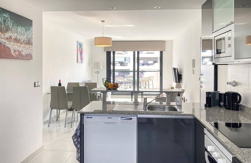 Els Arenals del Sol Apartment | Enjoy a Relaxing Getaway in an Inviting Oceanfront Apartment