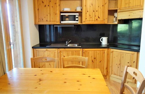 Saint-Pierre-de-Clages Apartment | Flat in Nendaz next to Cable Car & Ski Slopes