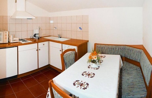 Oberdrauburg Apartment | Cozy Flat in Oberdrauburg with Kitchen & Breakfast Options