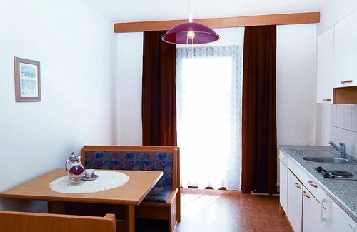 Oberdrauburg Apartment | Cozy Flat in Oberdrauburg with Kitchen & Breakfast Options